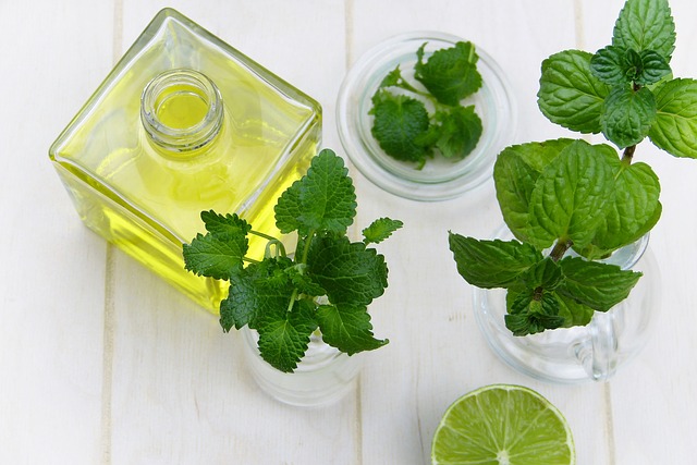 Best Organic lemon essential oil
